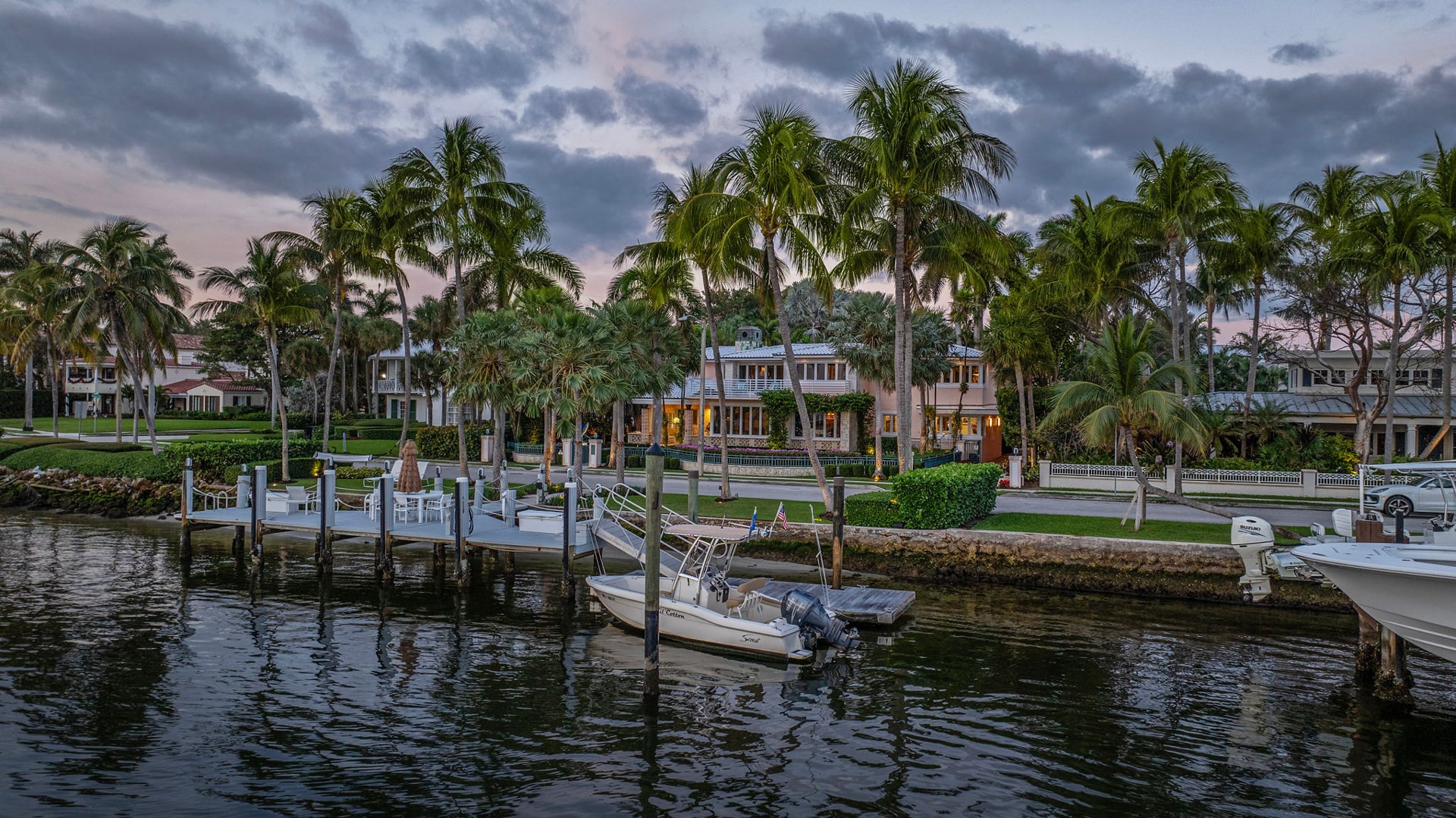 615 Idlewyld Drive Waterfront home in fort lauderdale florida